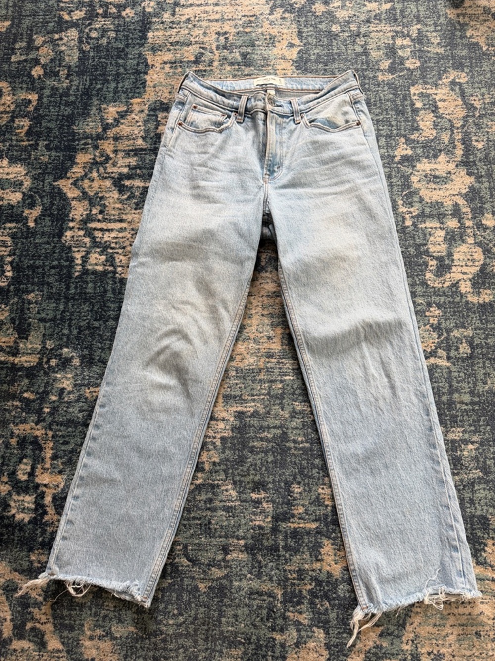 Abercrombie & Fitch the straight mid rise curve love jeans size 27